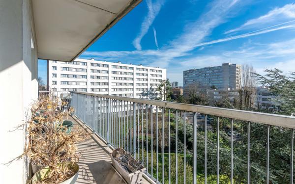 Appartement à vendre    4 pièces • 72 m2 Maisons-Alfort
