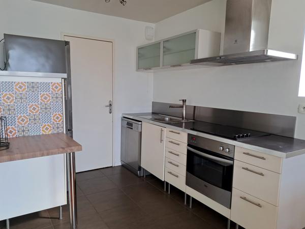 Bègles (33130) T3 de 72 m², meublé, 2 chambres avec terrasse