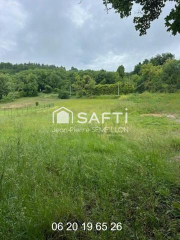 Terrain constructible 1922 M²