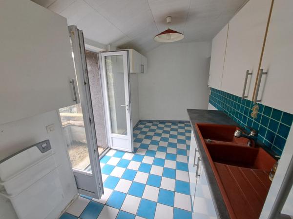 Jolie maison ancienne 58m² en bordure de rû