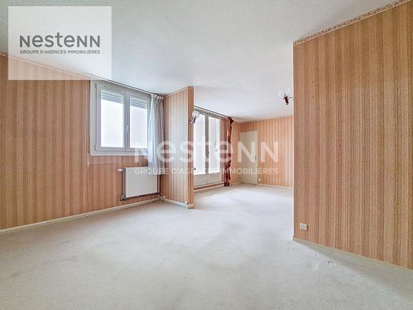 Saran bourg, appartement 3 chambres avec box en sous sol, parking et cave, dernier étage avec balcon, vue dégagée