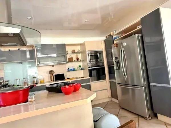 Vente Maison 7 pièces 195 m2 à Chazey-Bons