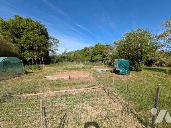 À VENDRE - Maison en pierres - Guichen, proche gare SNCF
Située à Guichen, à proximité immédia...