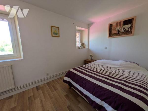 À VENDRE - Maison en pierres - Guichen, proche gare SNCF
Située à Guichen, à proximité immédia...