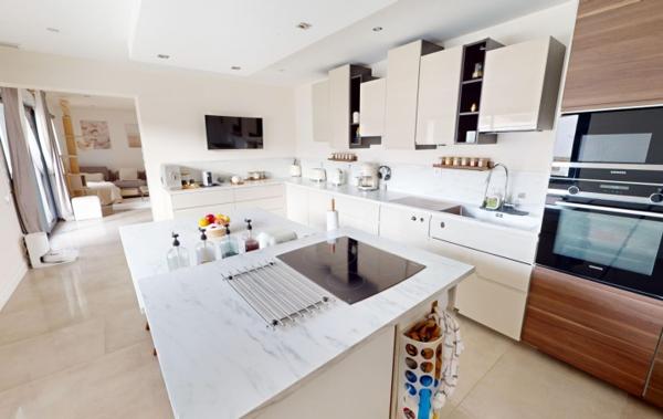 Vente Villa de luxe avec piscine rénové(e) Frontignan   