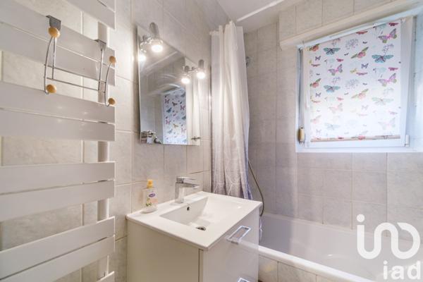 Appartement 3 pièces de 70 m² à Illzach (68110)