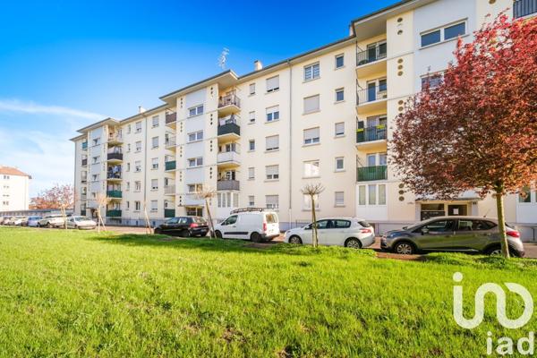 Appartement 3 pièces de 70 m² à Illzach (68110)