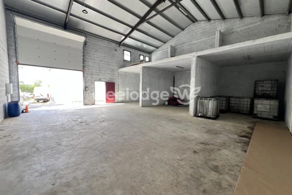 Local commercial à vendre de 223 m² à Villefranque