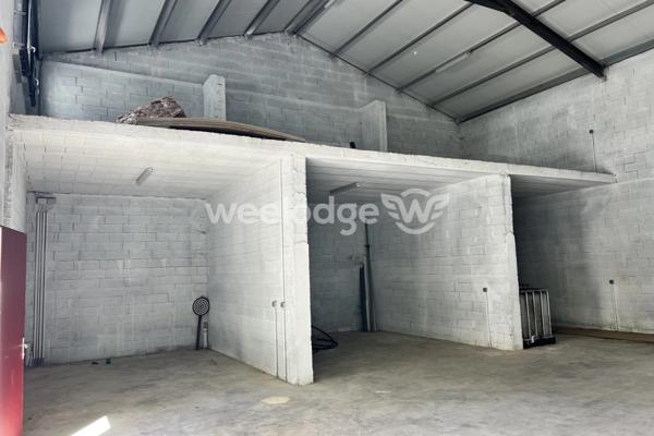 Local commercial à vendre de 223 m² à Villefranque