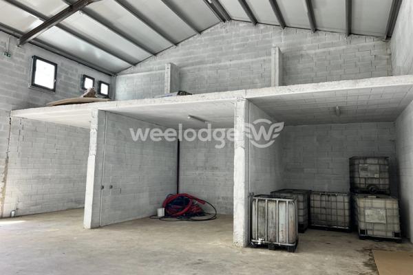 Local commercial à vendre de 223 m² à Villefranque