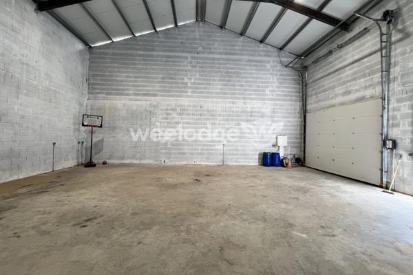 Local commercial à vendre de 223 m² à Villefranque