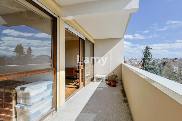 T4 – 90 m² – terrasse plein sud vue pyrénées – parking + cave