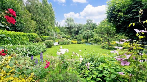 Maison 290 m2 - 5 chambres - Dépendances  - Jardin Exceptionnel 2200 m2