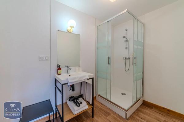 Immeuble à vendre 1000m²