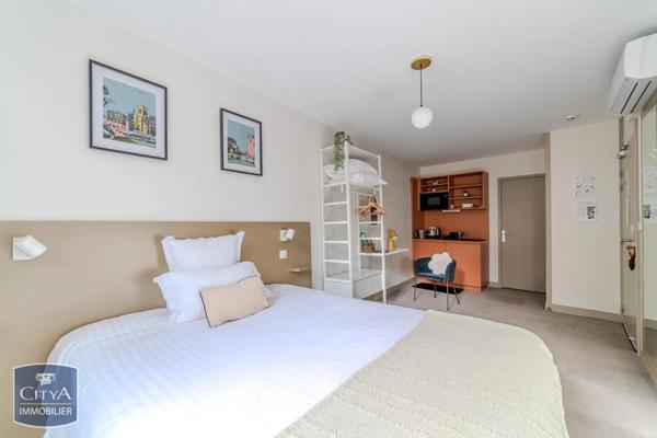 Immeuble à vendre 1000m²