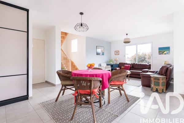 Maison à vendre 5 pièces 123 m² Commelle-Vernay