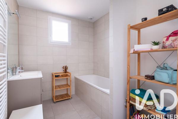 Maison à vendre 5 pièces 123 m² Commelle-Vernay