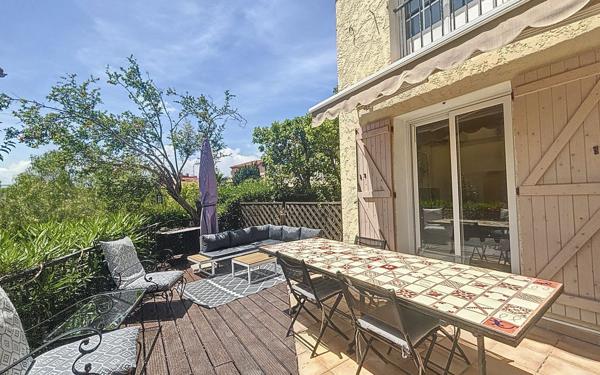 Appartement à vendre    4 pièces • 90 m2 Le Cannet