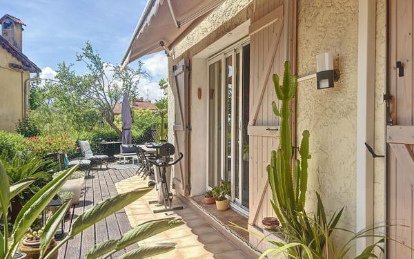 Appartement à vendre    4 pièces • 90 m2 Le Cannet