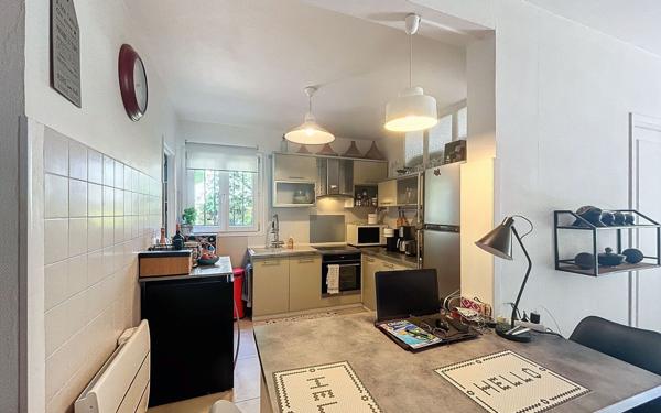 Appartement à vendre    4 pièces • 90 m2 Le Cannet