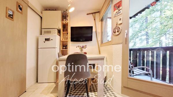 Studio avec coin montagne et balcon proche pistes