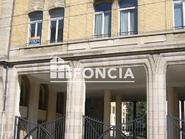 Location Studio meublé 31.2 m² - 64 RUE RAYMOND POINCARE Nancy 54000