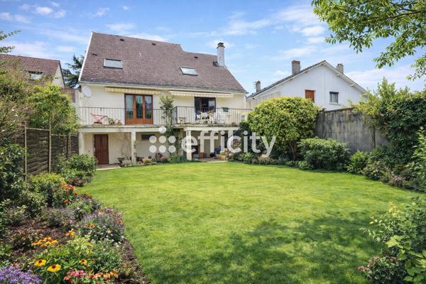 Maison 6 pièces - 140 m² Exclusivité efficity