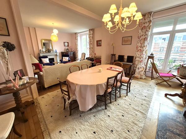 Appartement à vendre 3 pièces 142.5m² Cambrai (59400)