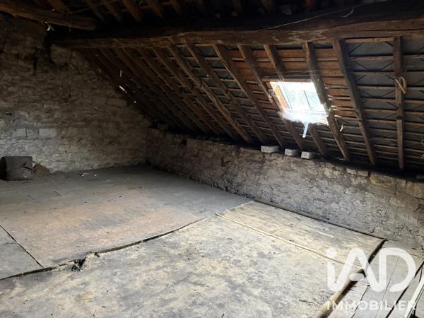 Immeuble à vendre 1 000 m² Sedan