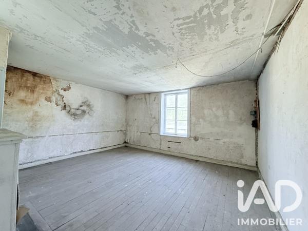 Immeuble à vendre 1 000 m² Sedan
