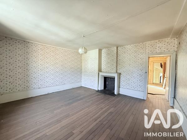 Immeuble à vendre 1 000 m² Sedan
