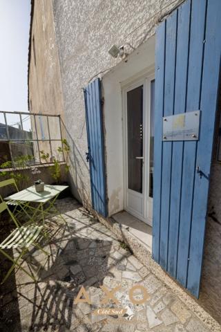 EXCLUSIVITE - MEYREUIL - MAISON DE VILLE - DEPENDANCE - JARDIN - PISCINE - TERRASSES - GARAGE -