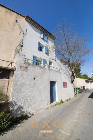 EXCLUSIVITE - MEYREUIL - MAISON DE VILLE - DEPENDANCE - JARDIN - PISCINE - TERRASSES - GARAGE -