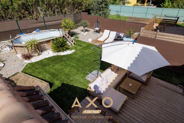 EXCLUSIVITE - MEYREUIL - MAISON DE VILLE - DEPENDANCE - JARDIN - PISCINE - TERRASSES - GARAGE -