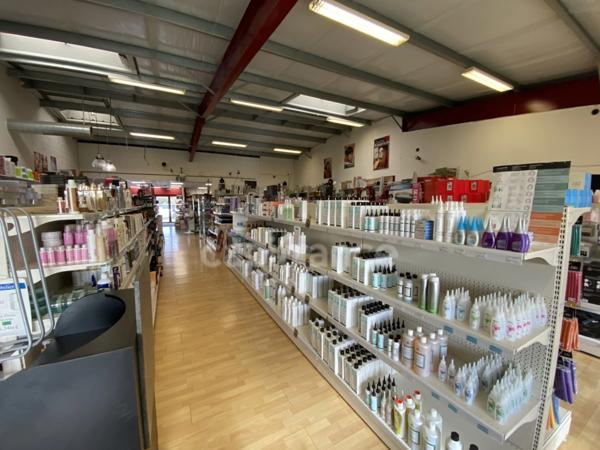 Local/bureau à vendre BRUAY LA BUISSIERE (62) 2 commerces 385 m², sur une parcelle de 2 297 m²