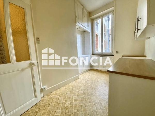 Location Appartement 2 pièces 47.17 m² - 8 RUE MICHELET Grenoble 38000