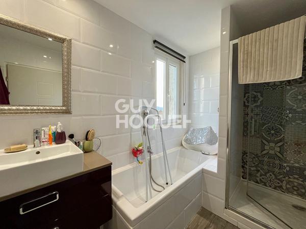 Grande maison familiale avec annexe et terrain à Espère