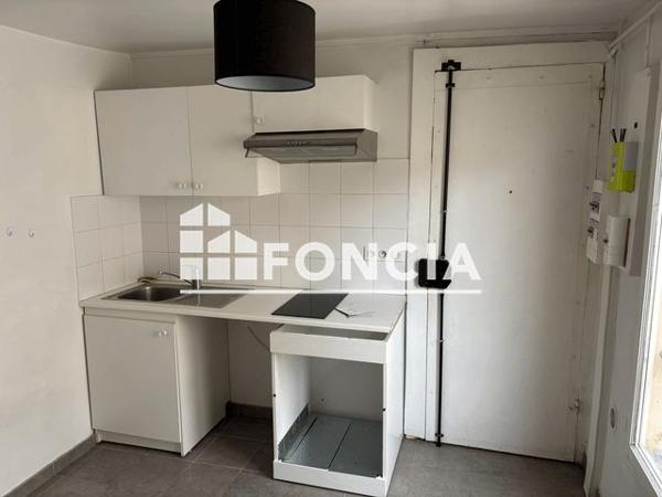 Location Appartement 2 pièces 39.4 m² - 91 RUE DU FBG SAINT MARTIN Paris 75010