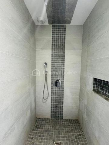 Maison contemporaine de 257 m²