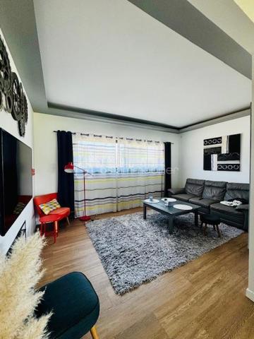 Maison contemporaine de 257 m²