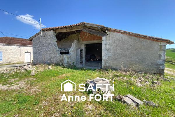 Ferme en pierre à rénover d'environ 132 m2 avec trois dépendances et terrain de 2500 m2