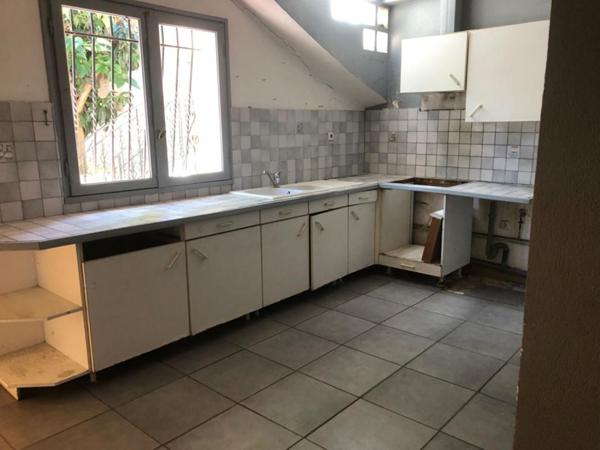 Maison Avignon 7 pièce(s) 141 m2 252000