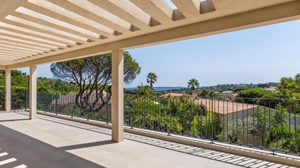 Vente Villa de luxe Les Issambres 7 Pièces 180 m²