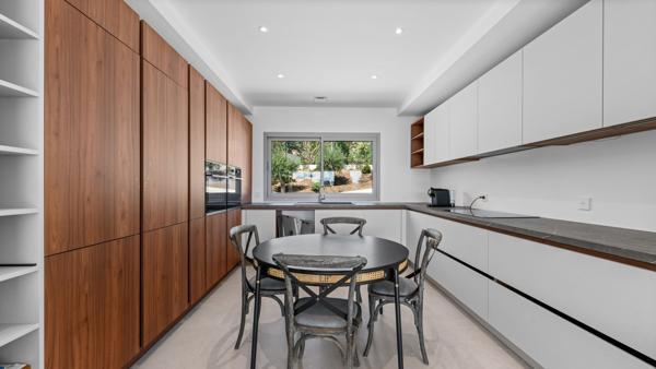 Vente Villa de luxe Les Issambres 7 Pièces 180 m²