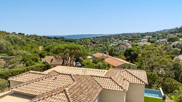 Vente Villa de luxe Les Issambres 7 Pièces 180 m²