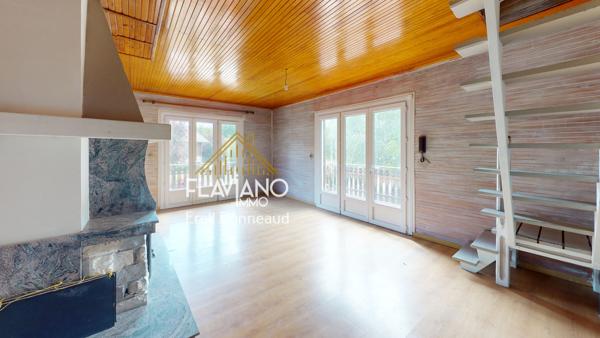 Maison avec T2 au rez-de-chaussée total 110 M2