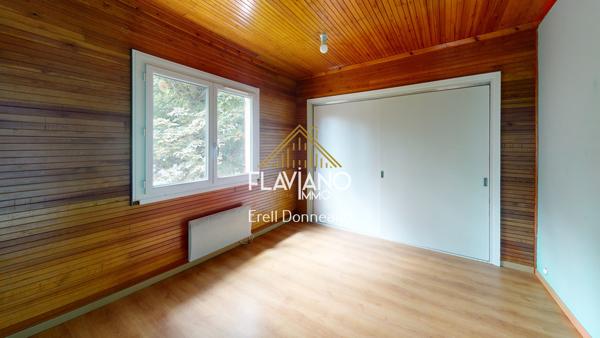 Maison avec T2 au rez-de-chaussée total 110 M2