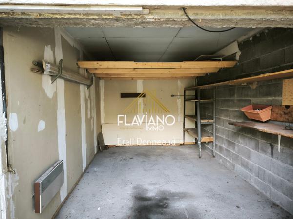 Maison avec T2 au rez-de-chaussée total 110 M2