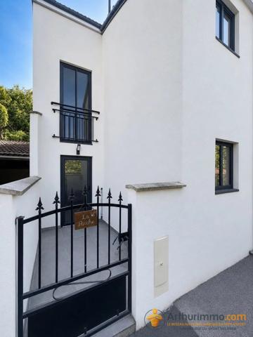 Location                                                      Maison
                        
                     3 pièces                      41 m2                     à Rueil-Malmaison
