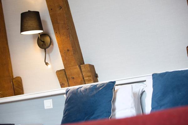 Dpt Hautes Pyrénées (65), à vendre proche de LUZ SAINT SAUVEUR Hôtel - Restaurant